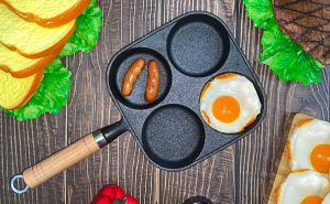 Non Stick Cast Iron Egg Pan Breakfast Cookware 4 Holes Omelette Pancake Frying Pan with long handle