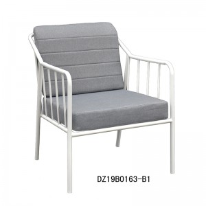 Modernong 4-Seater Lounge Sofa Set na may mga Cushions para sa Outdoor o Indoor na Pamumuhay