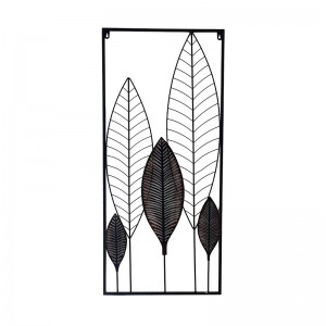 Multiple Color Metal Leaf Wall Decor Vertical Wall Hanging Craft Decoration Beautiful Wall Plaque