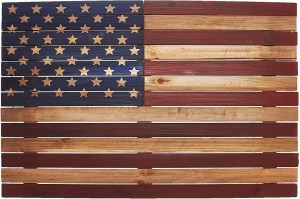 Rustikální 24 × 16 palců nástěnná dekorace s vlajkou Ameriky Wall Plaque Wall Pallets