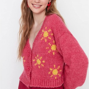 Moteriškas, paprastas, paprastas megztas megztas megztinis su V formos iškirpte.