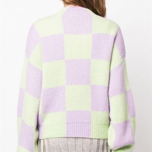 2023 new women’s knit crew-neck sweater with plaid and patchwork color