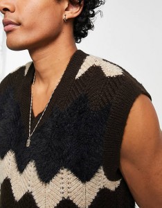 Tangki Rajutan Bertekstur Dengan Sweater Hitam Pria Detail Zig Zag