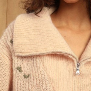 Suéter suelto de mohair con cremallera de solapa y bordado de rosas florales vintage francés