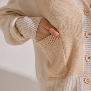 महिलांसाठी गळ्यातील स्वेटर