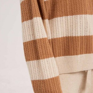 Женски пуловер са округлим изрезом на наранџасто-беле пруге