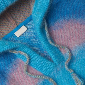 Плетен џемпер со четкан жакард-плетен мохер со качулка со прилагодено лого