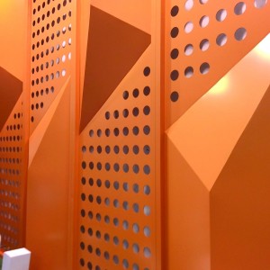 Градежни фасадни материјали перфорирана метална фасадна обвивка