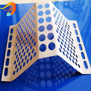 Wind Proof Screen Corrugated Perforated Metal Screen Wall
