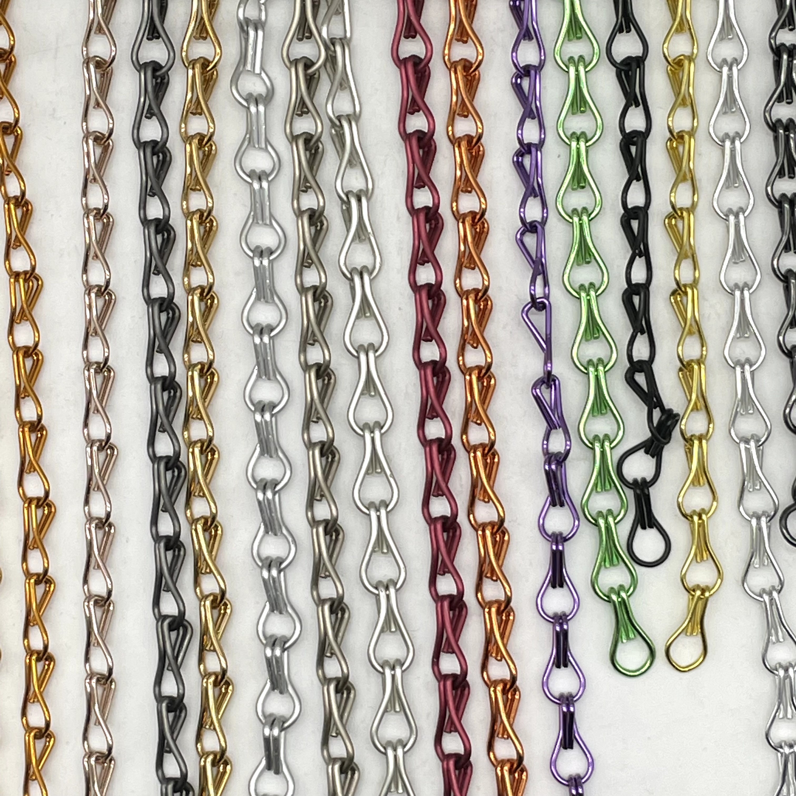 Multiple designs of double hook chain