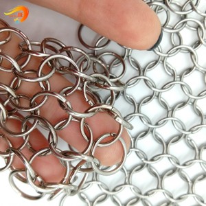 Easy to install smooth and bright surface ring mesh curtain