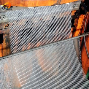 Customed Expanded Metal for Trailer Expanded Metal Mesh