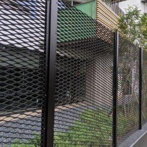 Garden Fence Security Fencing Guard Expanded Metal Mesh for Preventing Climbing