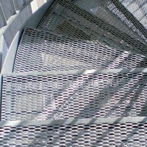 Diamond hole expanded metal mesh stair treads used in house building