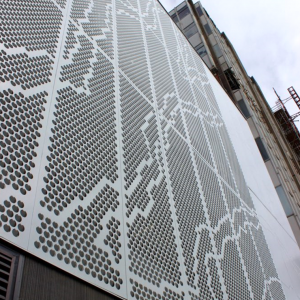 Pardali to'rli dekorativ teshilgan metall fasad panellari