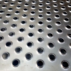 Anti skid Non dieunakeun Dimple Plate Perforated Metal Kasalametan Grating pikeun Treads Stair
