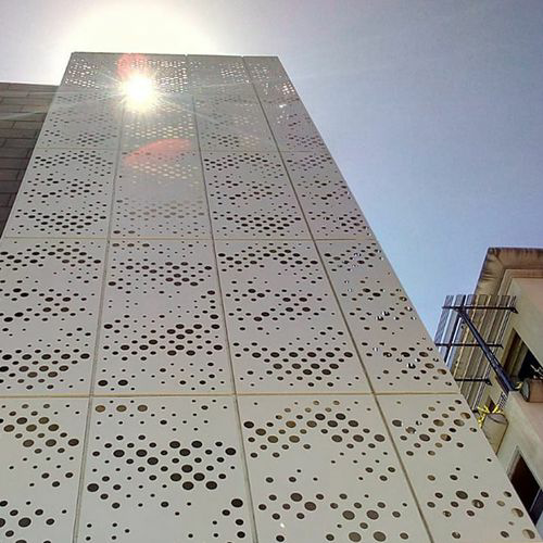Perforated mesh with outstanding advantages in curtain wall design