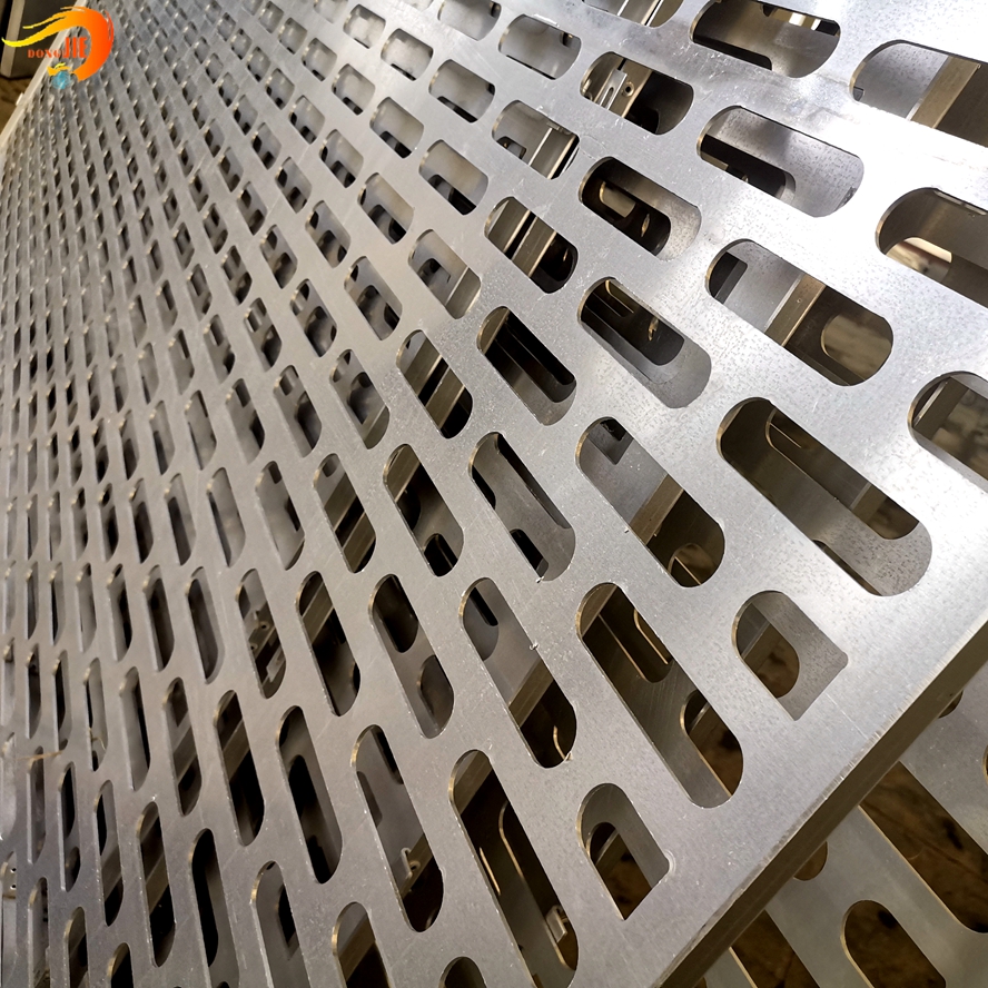 China High Quality Slotted Perforated Metal Mesh for Facade