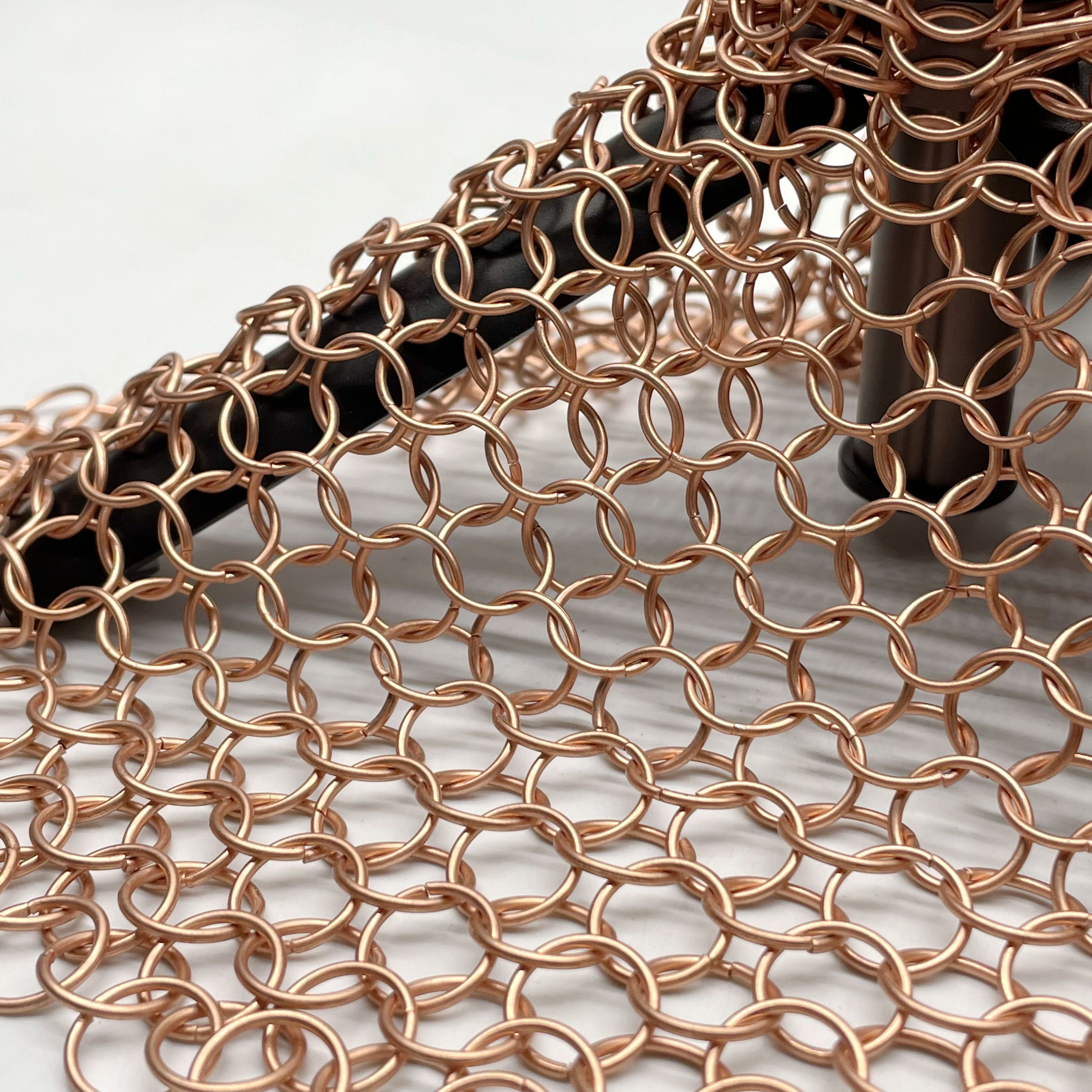 Good Quality Decorative Wire Mesh - Chainmail Mesh Woven Wire Metal Mesh Divider Curtain – Dongjie
