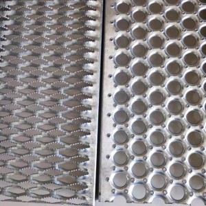 OEM Supply Non-Slip Anti Slip Embossed Aluminum Aluminium Checkered Perforated Metal Sheet
