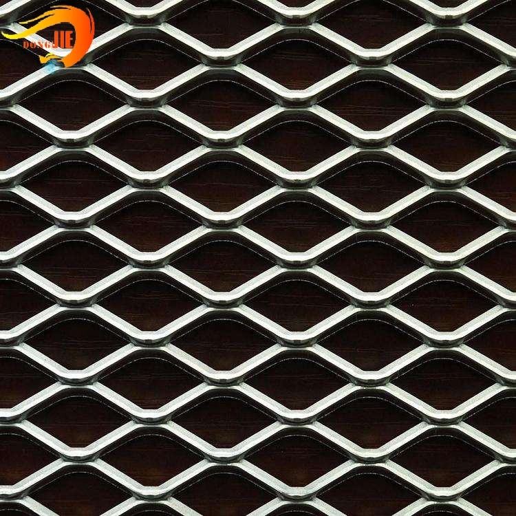 Why choose a diamond-shaped expanded metal mesh with a thickness of 8mm?