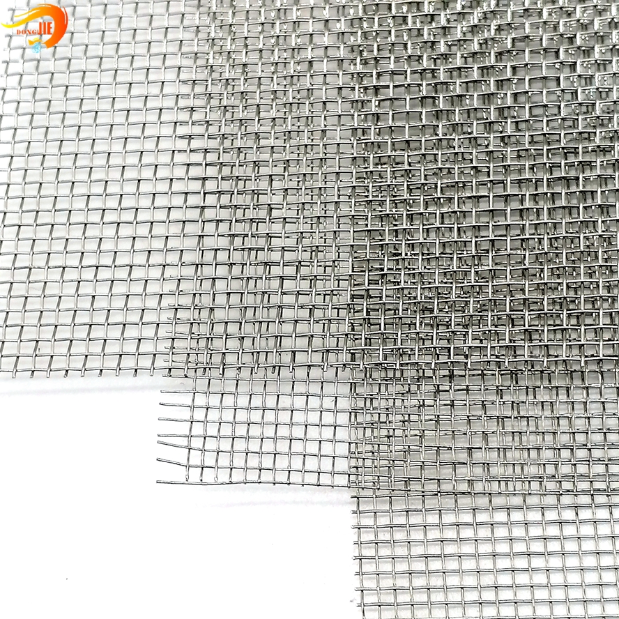 Reasonable price Galvanized Window Screen - Corrosion Protection Plastic Covered Magnetic Window Screen – Dongjie