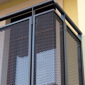 Mga Panel ng Dekorasyon na Fencing Privacy Wall Custom Expanded Metal Mesh Security Fence Panel