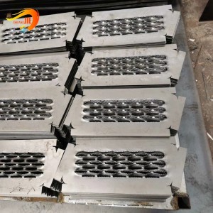Non-slip Perforated Metal Sheets Safety Stair Tread