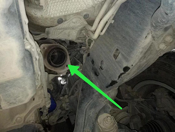 Detect whether the three-way catalytic converter is dismantled