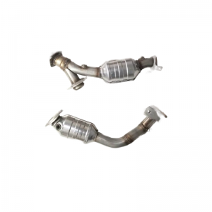 Factory direct supply Autoparts exhauster pipe ceramic honeycomb catalytic converter for Mitsubishi pajero sport Triton