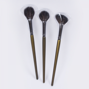 Private label green single fan powder brushes wood makeup brush pakyawan natural hair make up tool para sa cosmetic