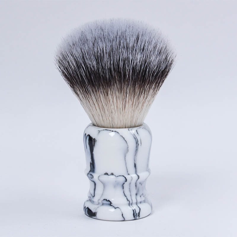 තොග DM White Resin Handle Synthetic Hair Shaving Brushes අභිරුචිකරණය කරන ලද ලාංඡනය පිරිමි සත්කාර සඳහා නොමිලේ සාම්පල