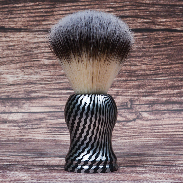 DM ຄຸນະພາບສູງສ່ວນຕົວປ້າຍ zebra stripes plastic handle synthetic hair mens shaving brush custom shave brush