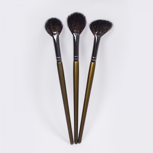 Private label green single fan powder brushes wood makeup brush wholesale natural hair make up tool for cosmetic