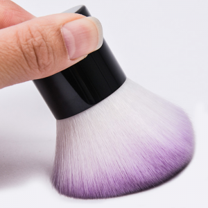Dongshen Wholesale Private Label Soft Purple Tip Capelli sintetici Kabuki Powder Makeup Brushes Blusher Brush