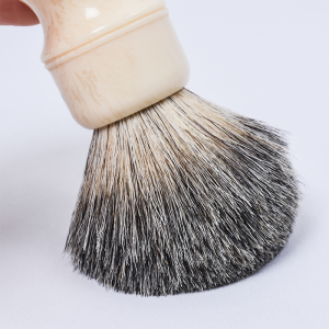 Dongshen Natural Pure Badger Hair Beige Resin Handle Premium Custom Custom Mens Shaving Brush Potovalna krtača za britje