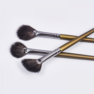 Swasta labél héjo tunggal kipas bubuk brushes kayu makeup sikat borongan bulu alam make up alat pikeun kosmetik