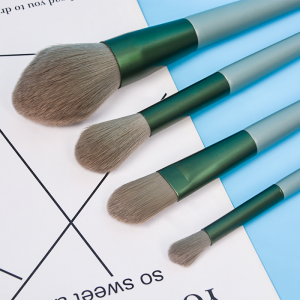 Neues Design Eigenmarken-Make-up-Pinsel mit Holzgriff, 7 Stück, grün, vegan, Kunsthaar, Damen, täglich, Kosmetikpinsel-Set