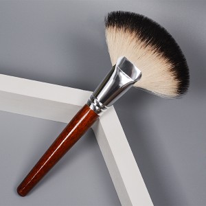 ʻO ka Fan Shape Powder Concealer Blending Finishing Highlighting Makeup Brush Makeup Art Brush