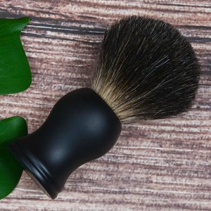 Sikat cukur logo kustom berkualitas tinggi dengan gagang resin sikat kumis rambut musang hitam untuk perawatan pria