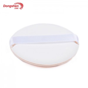 Professional makeup and easy to carry soft skin-friendly powder puff