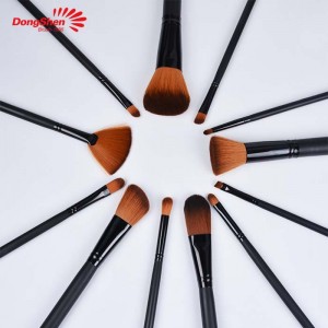 Supply OEM/ODM China Wholesale 1PC Powder Brush Blush Loose Powder Brush Makeup Black Handle Make up Single Brush