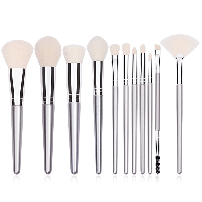 Private label makeup brush set wholesale silver 11pcs cruelty synthetic hair wooden handle cosmetic brush tool