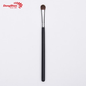 Dongshen prispôsobená privátna značka prírodné super mäkké vlasy poníka čierna drevená rukoväť štetec na očné tiene na jeden make-up