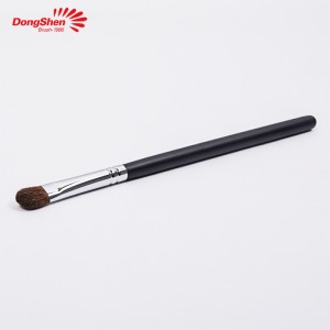 Dongshen individualiai pritaikytas privačios prekės ženklo natūralūs itin minkšti ponių plaukeliai juodos medinės rankenėlės vienos makiažo akių šešėlių šepetėlis