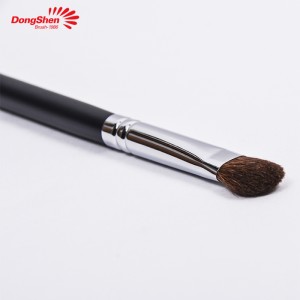 Dongshen tilpasset private label naturligt super blødt ponyhår sort træskaft enkelt makeup øjenskygge børste