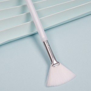 ʻO Dongshen fan brush factory wholesale skin-friendly vegan synthetic hair plastic handle beauty facial mask brush