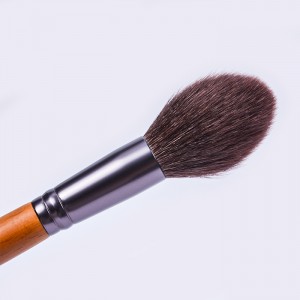 Dongshen Makeup Brush Manufacturer Flaming Luxury Elastic Goat Hair Wooden Handle Highlight Brush