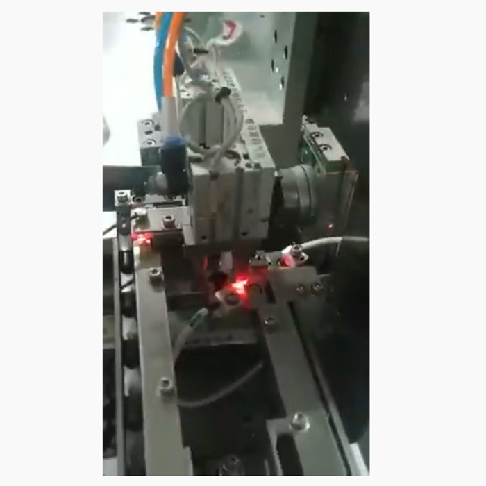 Micro switch automatic assembly machine