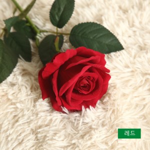 الزهور الحمراء الاصطناعية اللؤلؤ الفانيلا الحرير الورود فو باقة الزفاف للمنزل حديقة ديكور الحفلات الأزهار